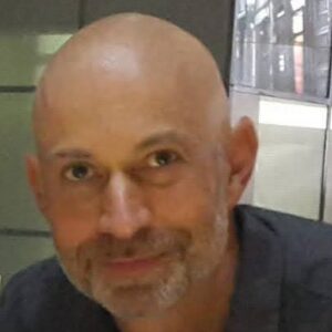 Picture of Simon Grinberg